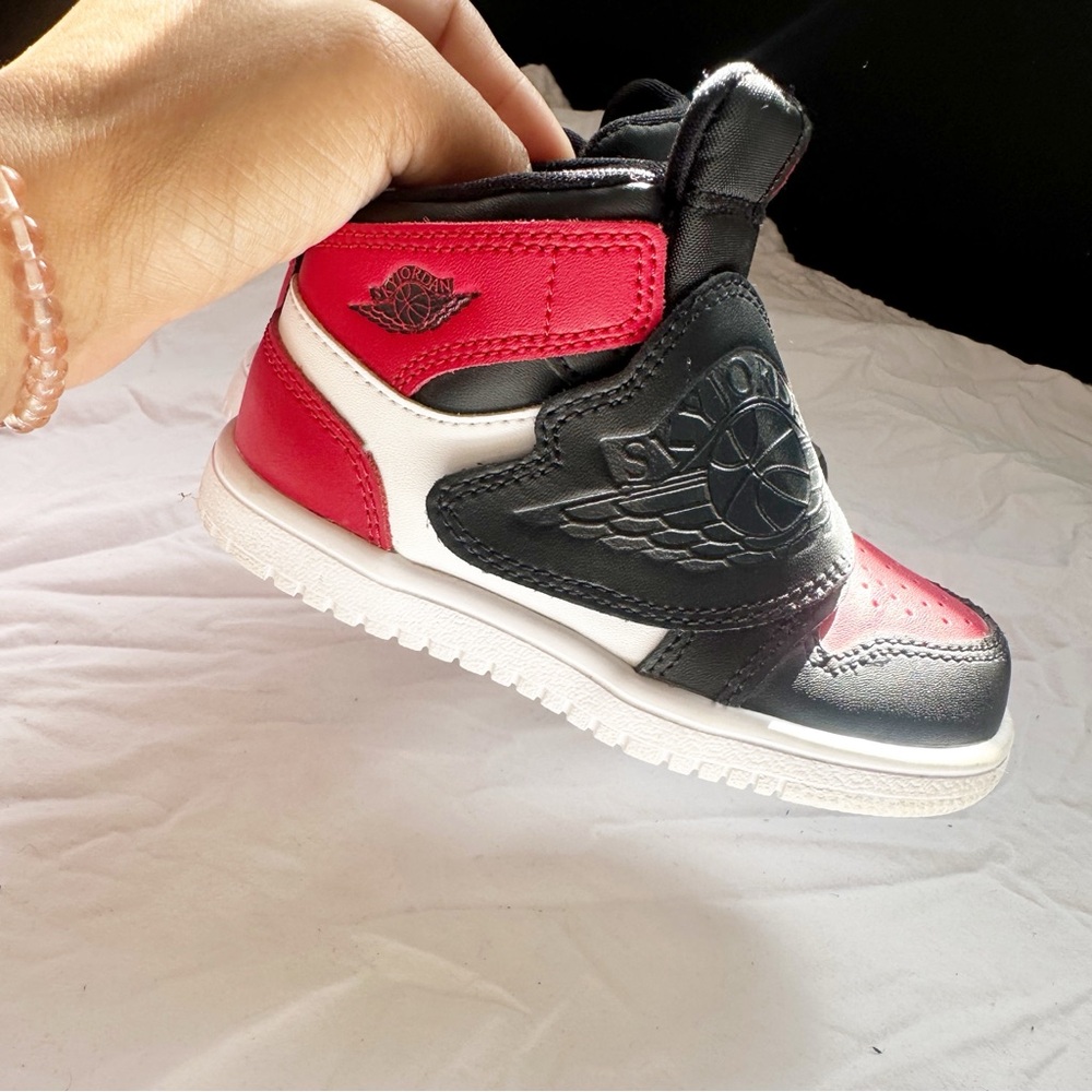 Air Jordan 1 TD - Sky Jordan 1 Bred toe
